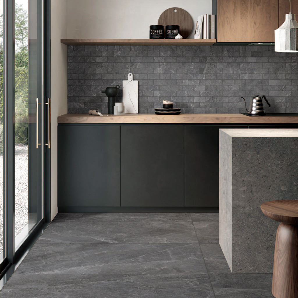 Pepper Tumbled Edge Mosaic