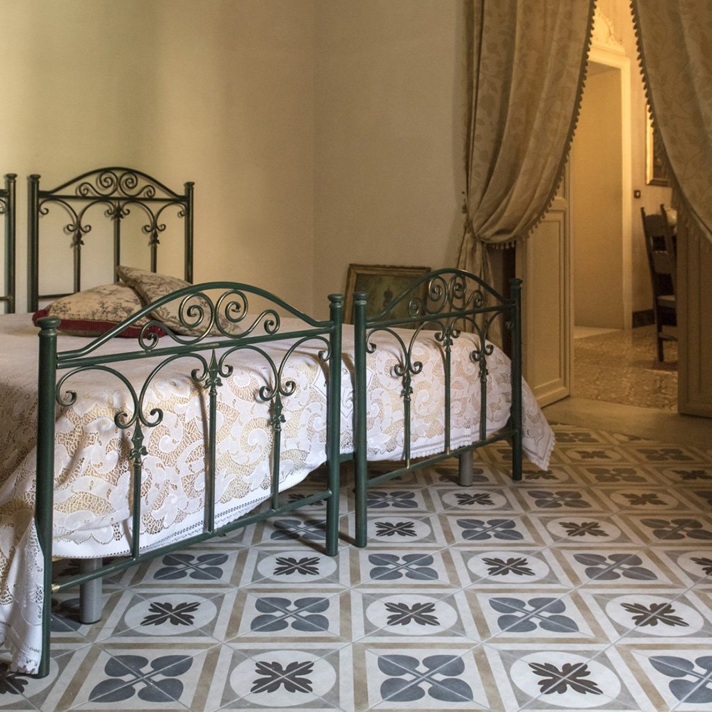 London White Chapel flooring